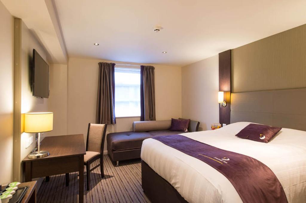 Premier Inn Merthyr Tydfil Eksteriør billede