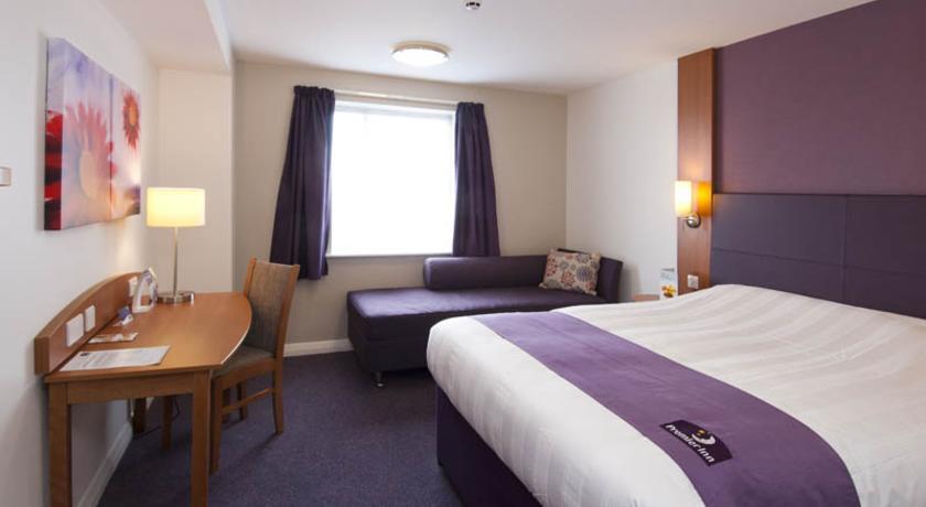 Premier Inn Merthyr Tydfil Eksteriør billede