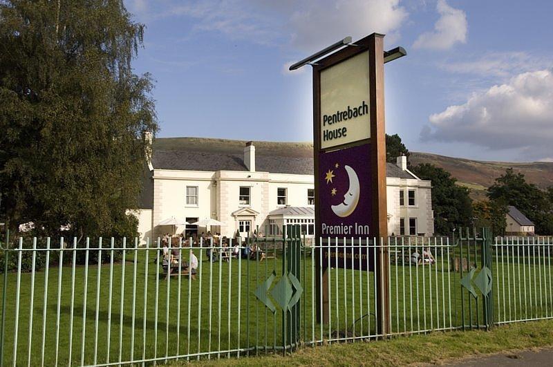 Premier Inn Merthyr Tydfil Eksteriør billede